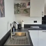 Sleek Modern Design - 2 Bed In Apartman Donegal Town