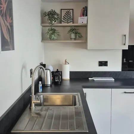 Sleek Modern Design - 2 Bed In Διαμέρισμα Ντόνεγκαλ