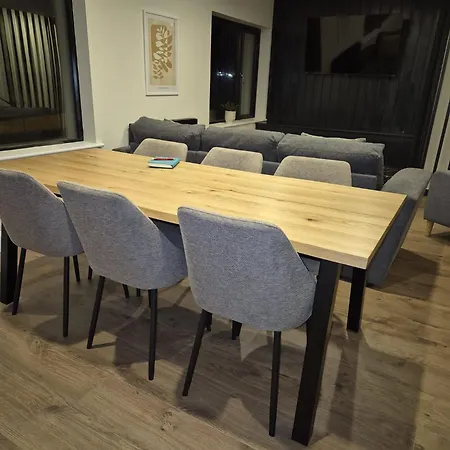 Sleek Modern Design - 2 Bed In 公寓