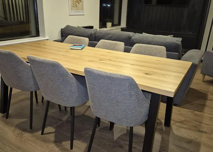 Sleek Modern Design - 2 Bed In Апартаменты